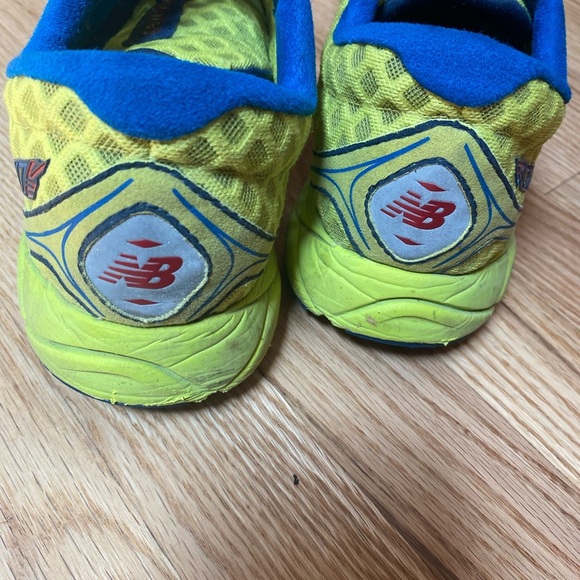 New Balance Vibrant Yellow and Blue Men’s Running Sneakers size 12.5 - Picture 5 of 8